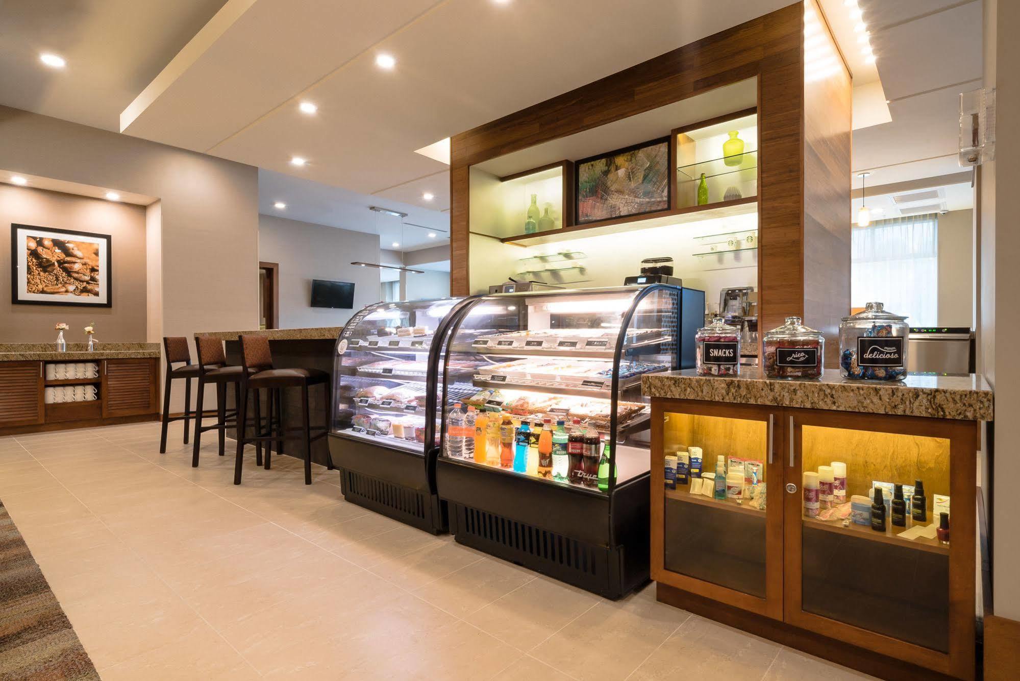 Hyatt Place Celaya Экстерьер фото